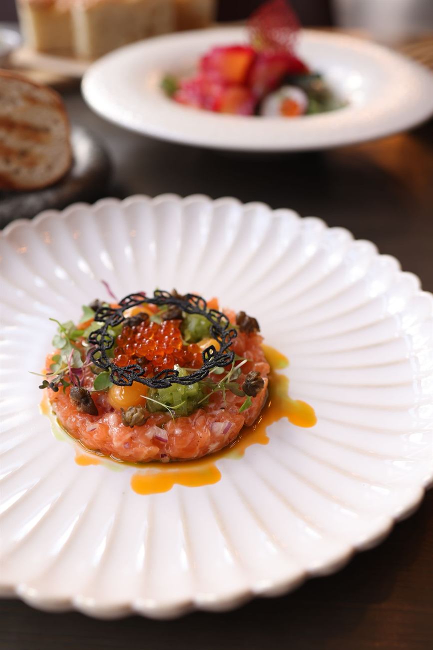 Tartare de saumon dressé à l’assiette (photo d’illustration)